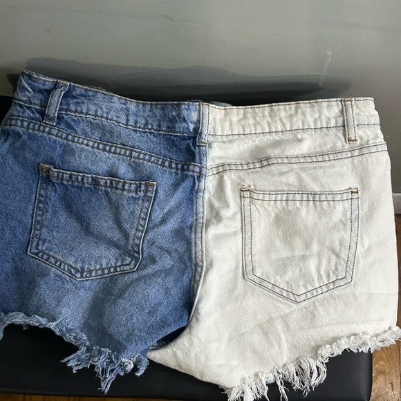 Shorts - Picture 2 of 5